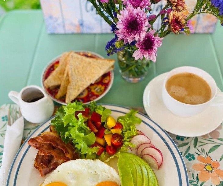 American Breakfast